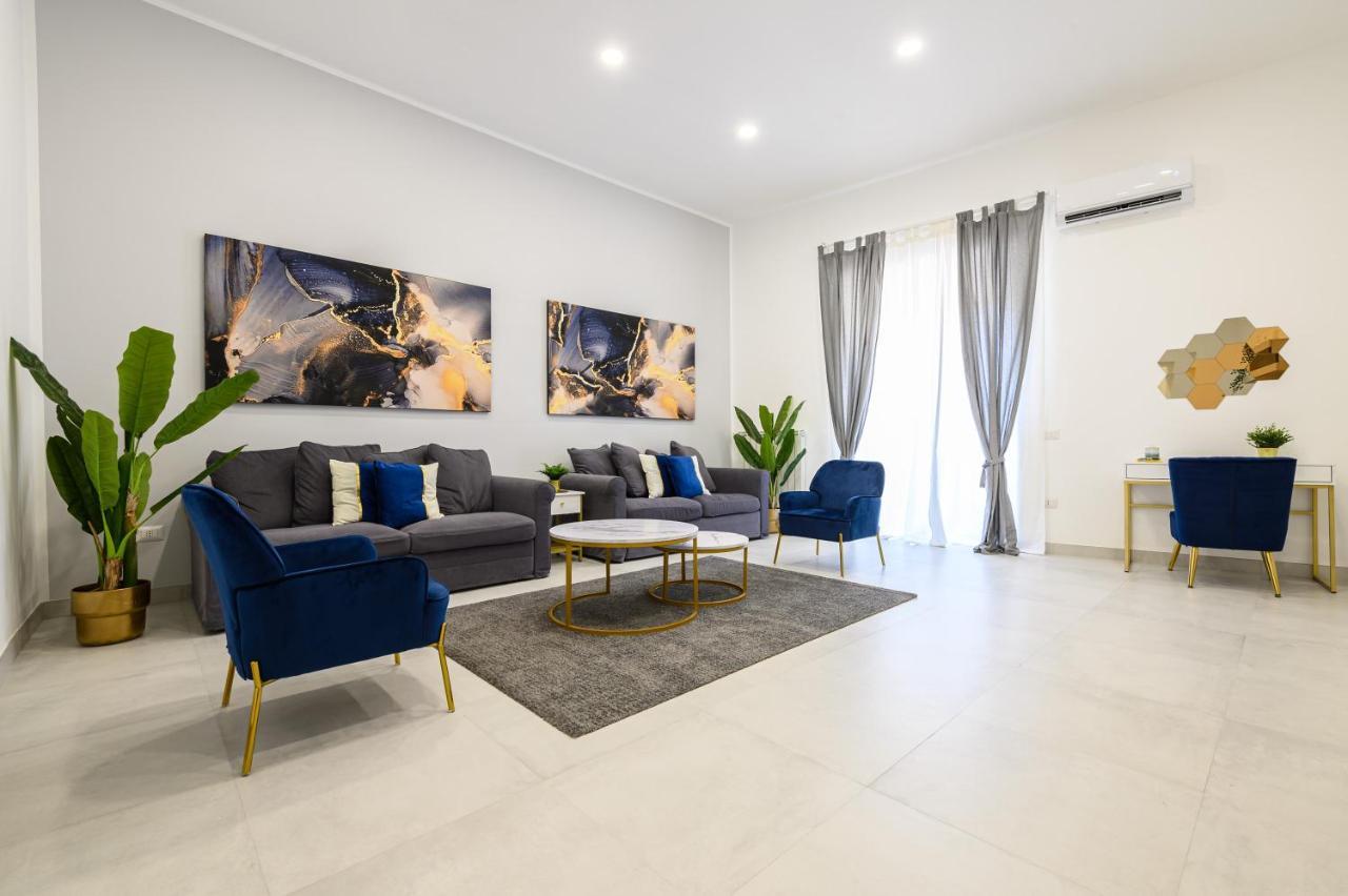 נאפולי Magical Botanic-Charming Apartment מראה חיצוני תמונה